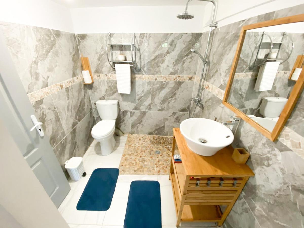 Plezi Location F2 Ocean, Trois-Ilets Apartment Les Trois-Ilets Exterior photo