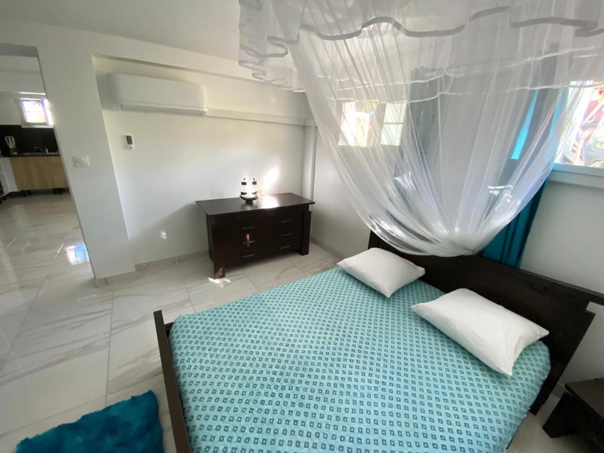 Plezi Location F2 Ocean, Trois-Ilets Apartment Les Trois-Ilets Exterior photo
